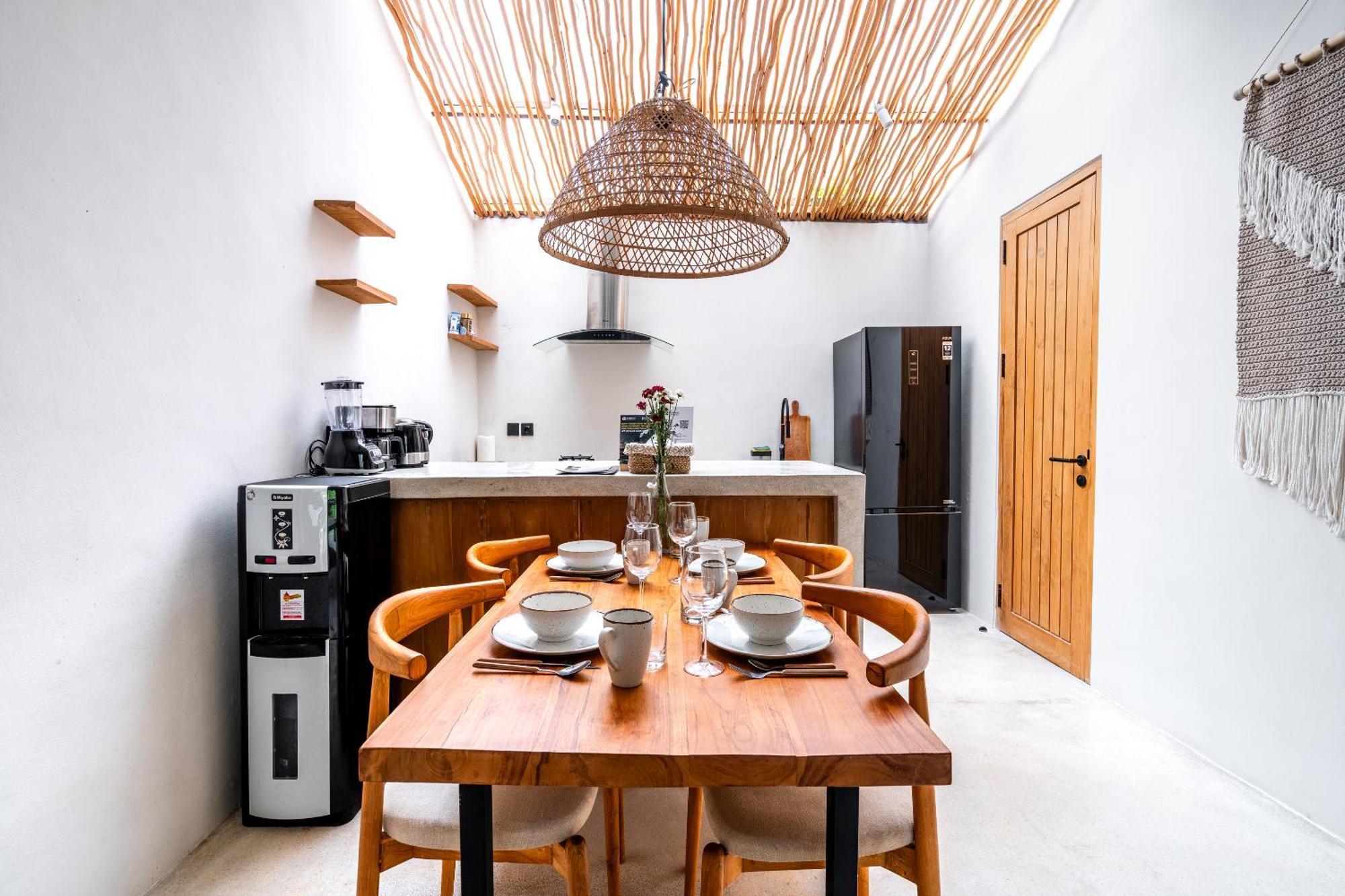 Hijau By Evdekimi - Charming 2br Escape With Pool, Outdoor Lounge, Lush Garden - Long Extras Villa *