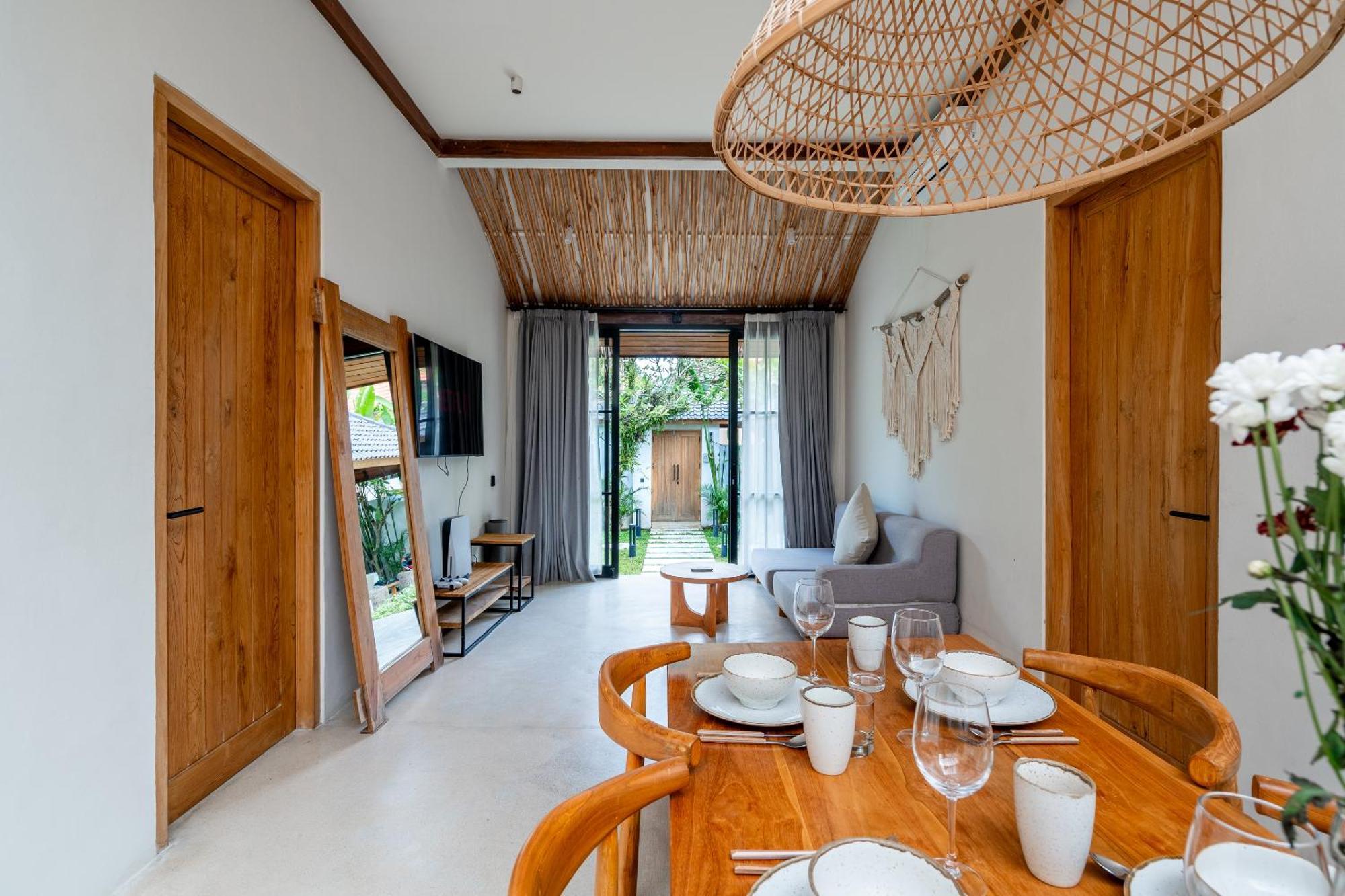 Hijau By Evdekimi - Charming 2br Escape With Pool, Outdoor Lounge, Lush Garden - Long Extras Villa Ubud